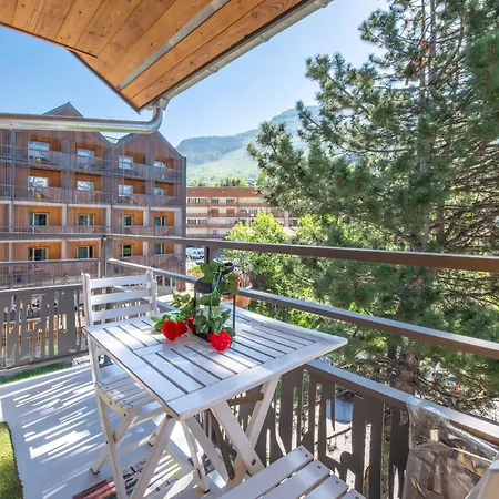 Olympe N72 - St4 Apartment